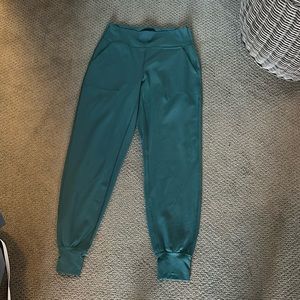 Lululemon High-Rise Align Jogger (Full Length) size 8